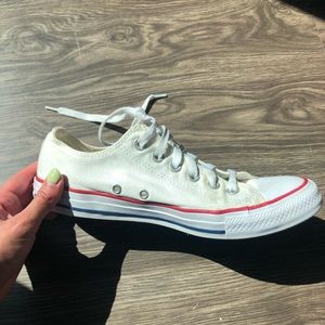 Low top white converse womens size 9